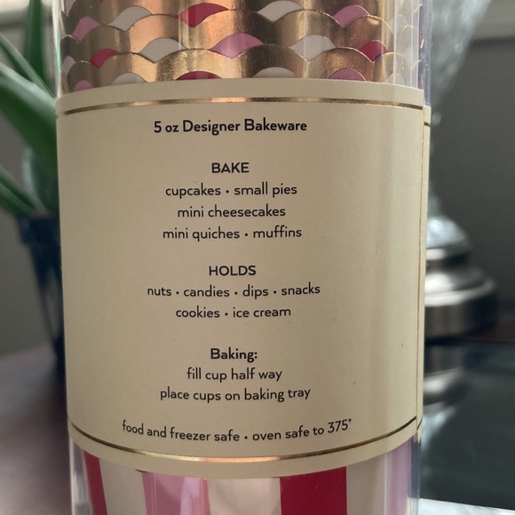 NWT! 24 magenta & cotton candy pink striped party cups w/ gold accents! - Picture 4 of 9